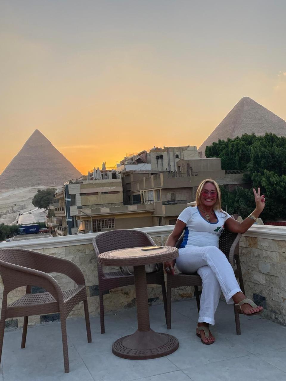 Sphinx Palace Pyramids View Inn Kafret el-Gabal Exterior foto